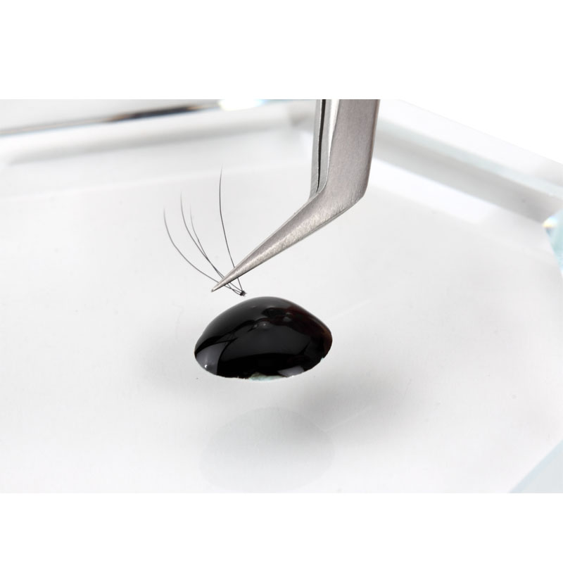 Cosmetic Adhesive